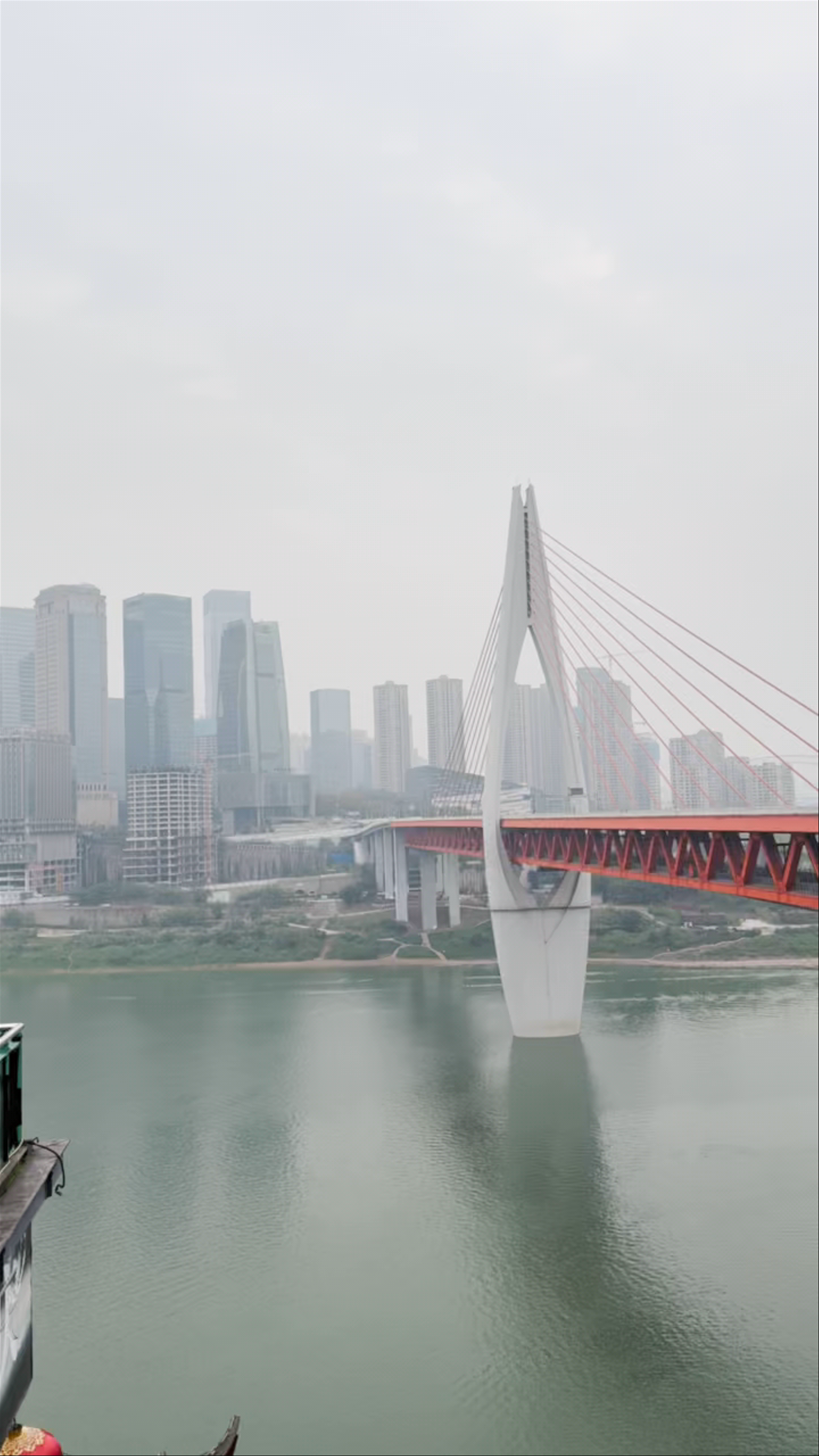 Qiansimen Bridge: Architectural Icon & Riverside Views in Chongqing