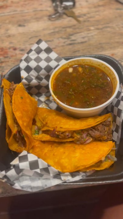 Michi Tacos - The quesa birria taco is sooo good - Mexican Near Me - Lake Elsinore, California