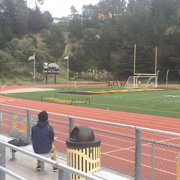 Terra Nova High School - 8th grade girls - 200 m - Middle Schools & High Schools Near Me - Pacifica, California