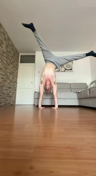Piero working one arm saves