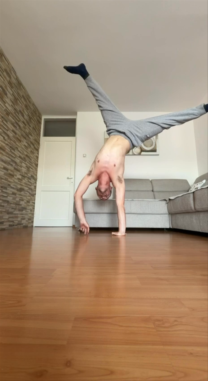 Piero Battelli — Learning one arm saves
