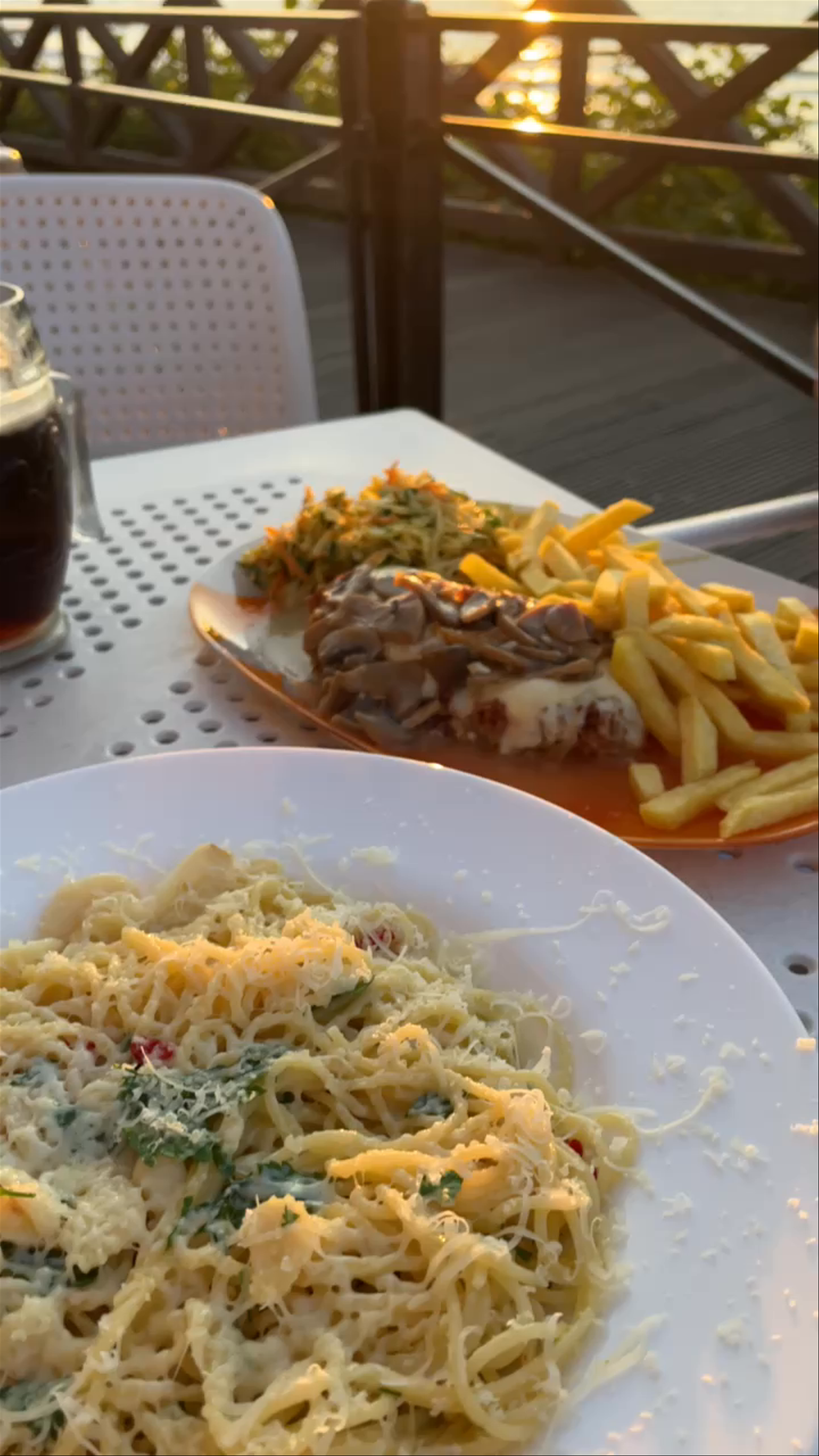 Promenada: Pomnik Poległych Pilotów