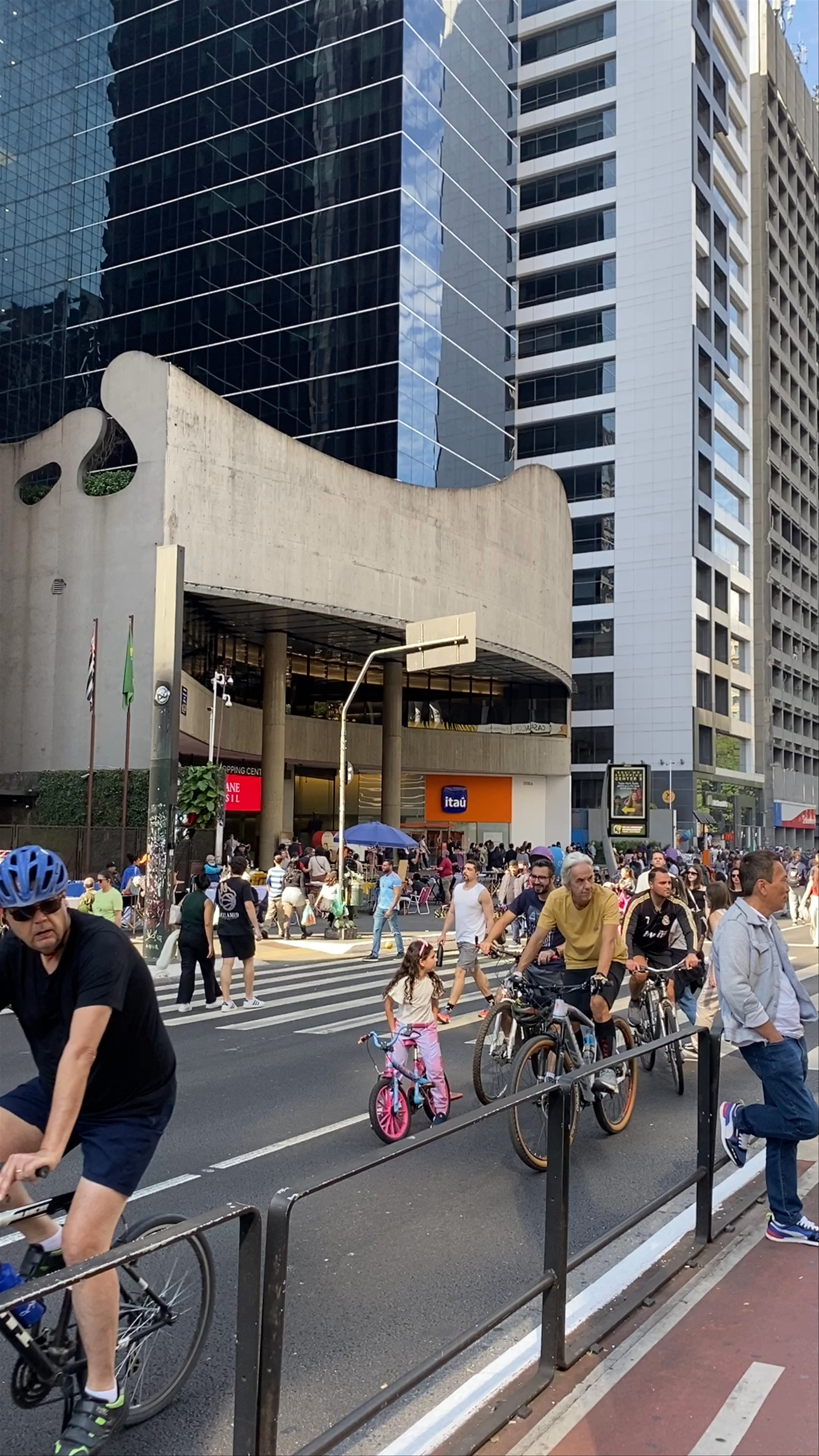 Parque Tenente Siqueira Campos - Trianon - Peixoto Gomide Street - Cerqueira César
