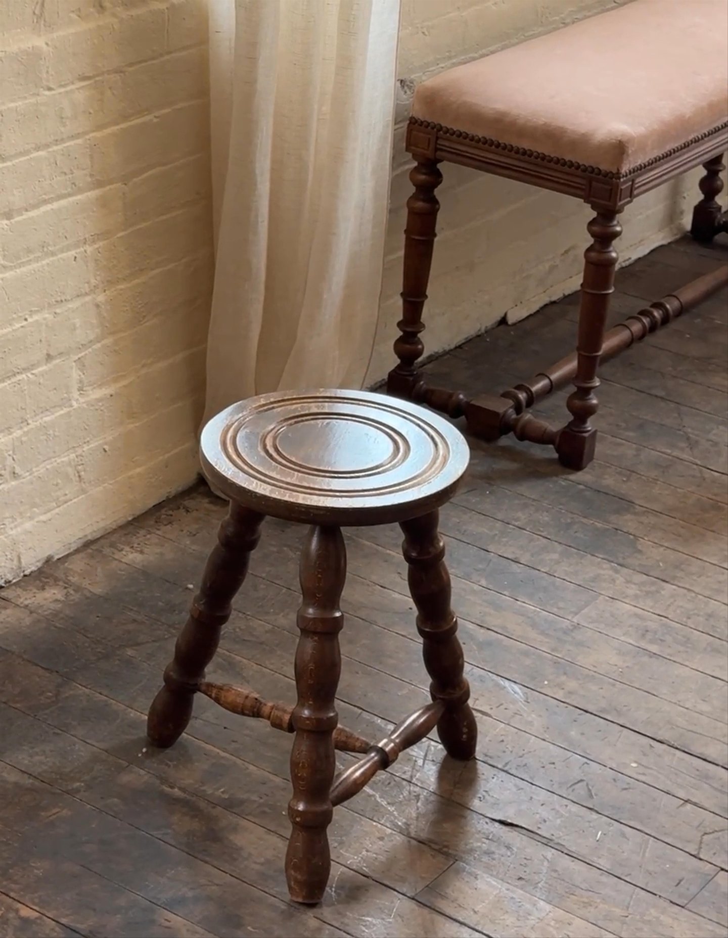 Tripod Bobbin Stool