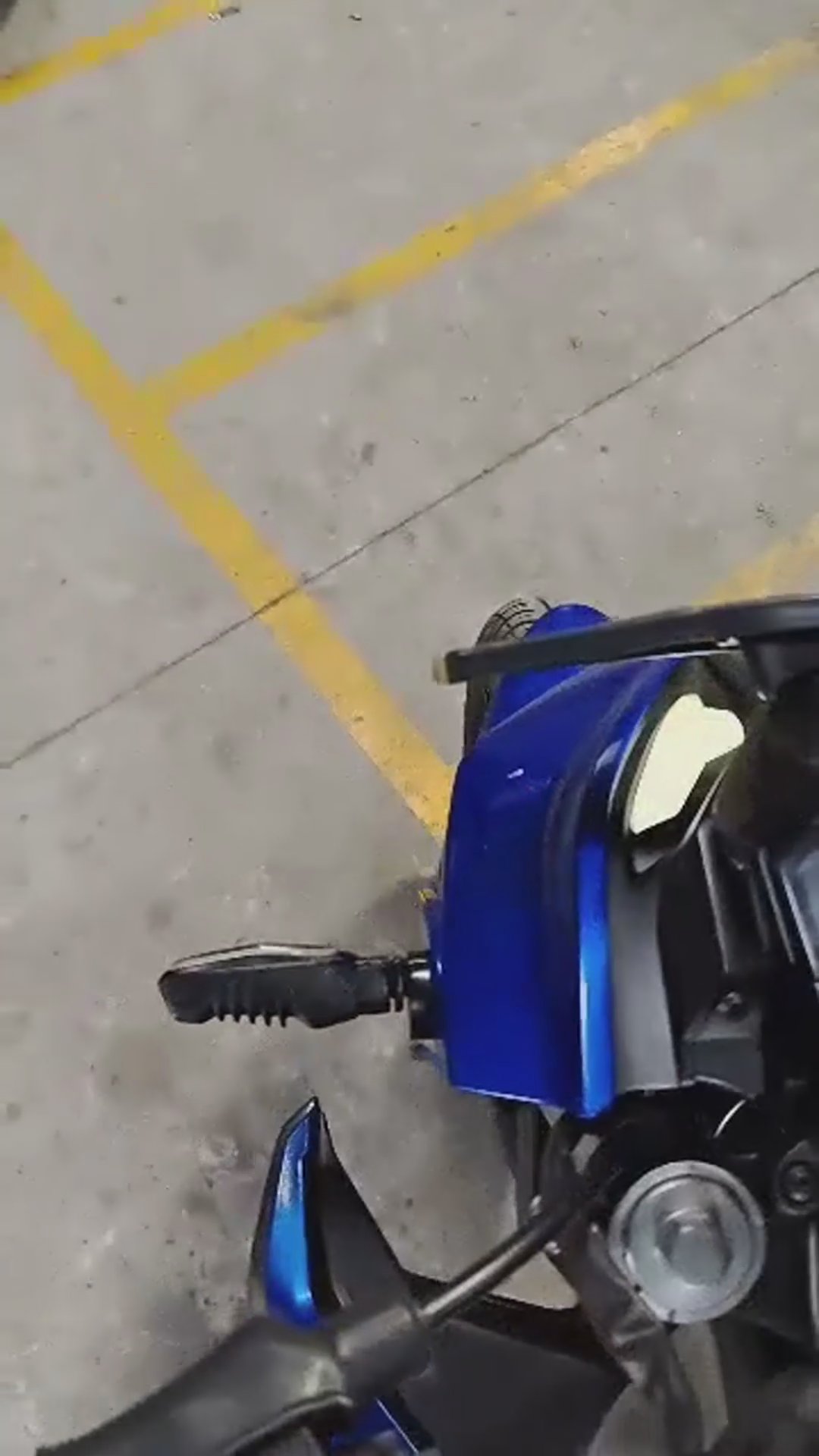 Walk-around video thumbnail