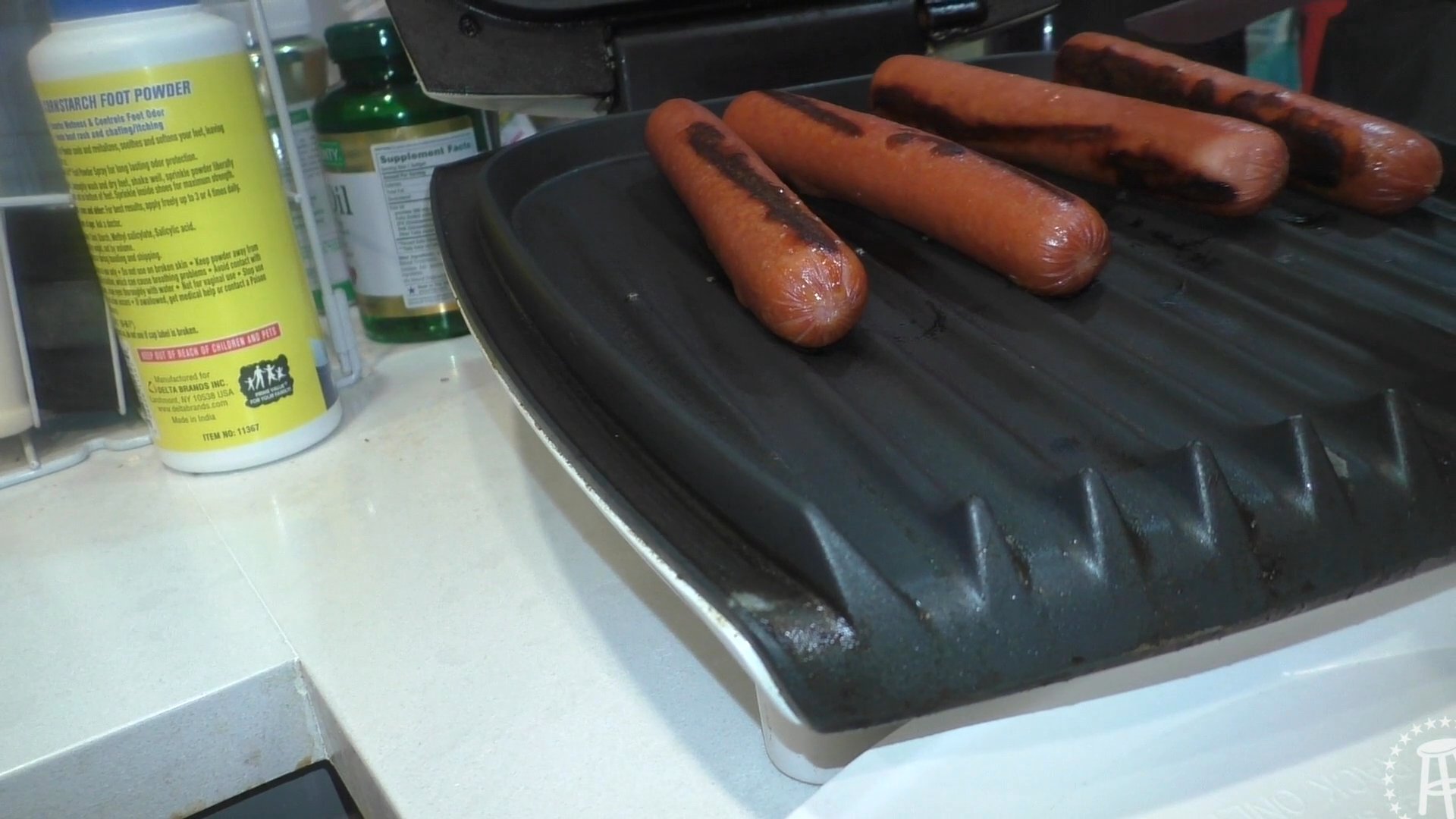 Raw Dogging at home Kirkland Signature Beef Franks
