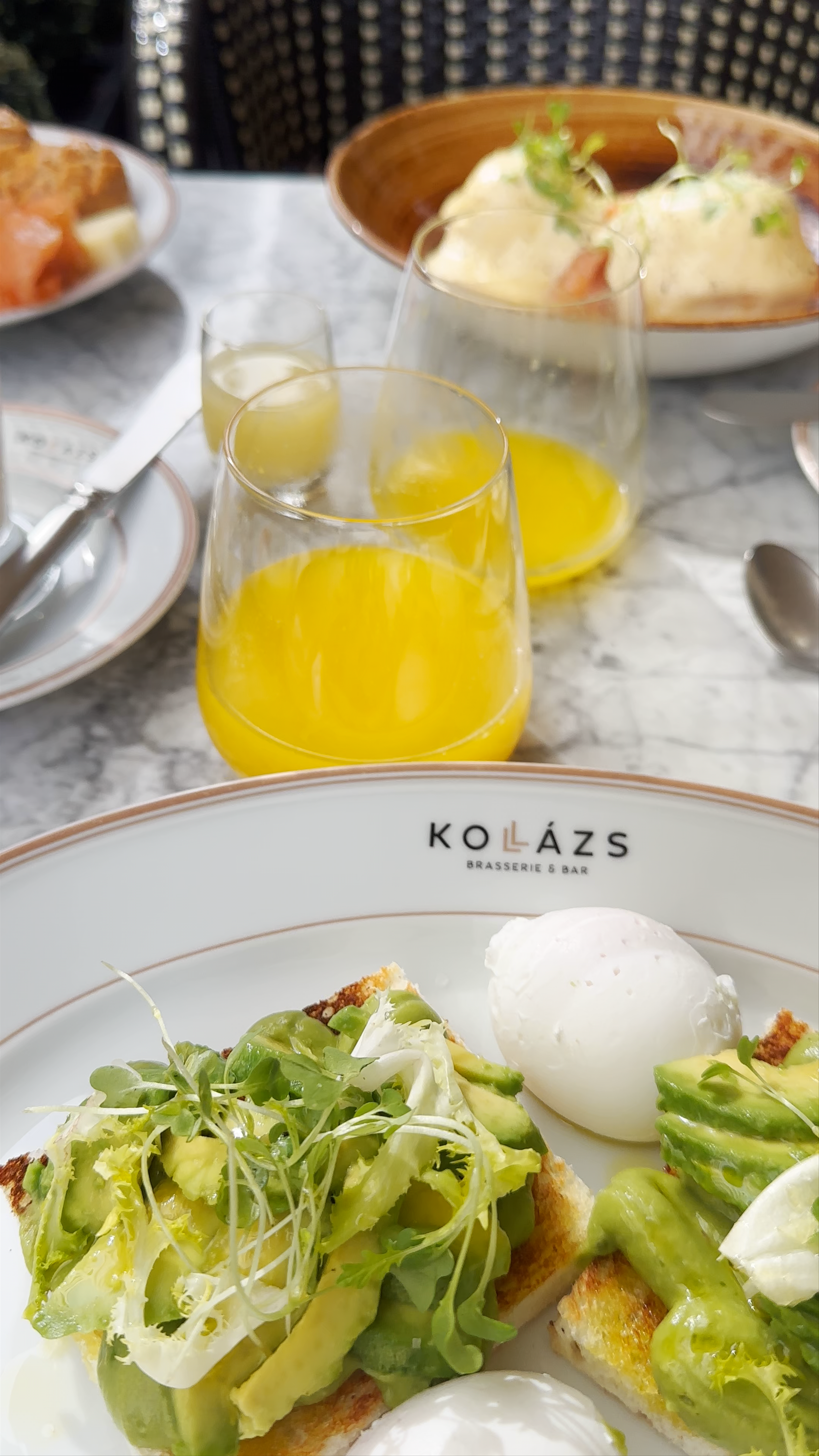 KOLLÁZS - Brasserie & Bar