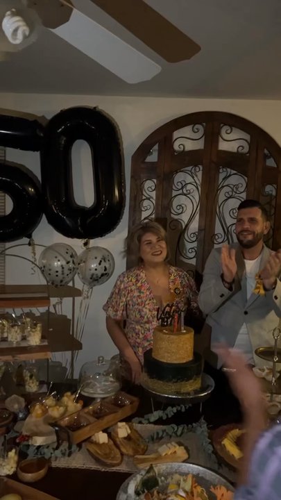 Golden Cake - Beautiful, moist and delicious cake.  Very kind.  Thank you so much for making our birthday cake so beautiful! - Bakeries Near Me - Las Vegas, Nevada