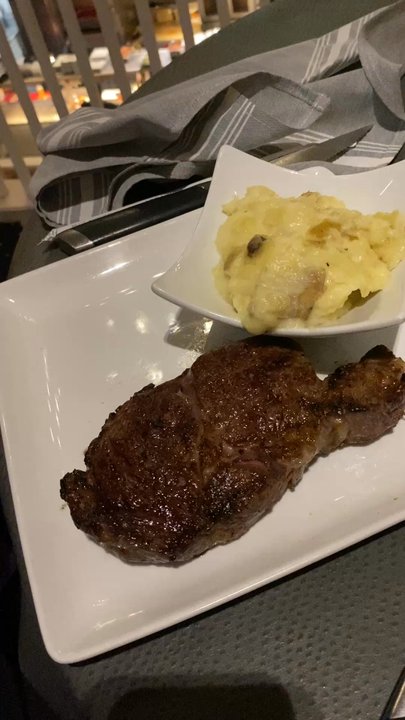 Webb Custom Kitchen - New American Near Me - Gastonia, North Carolina