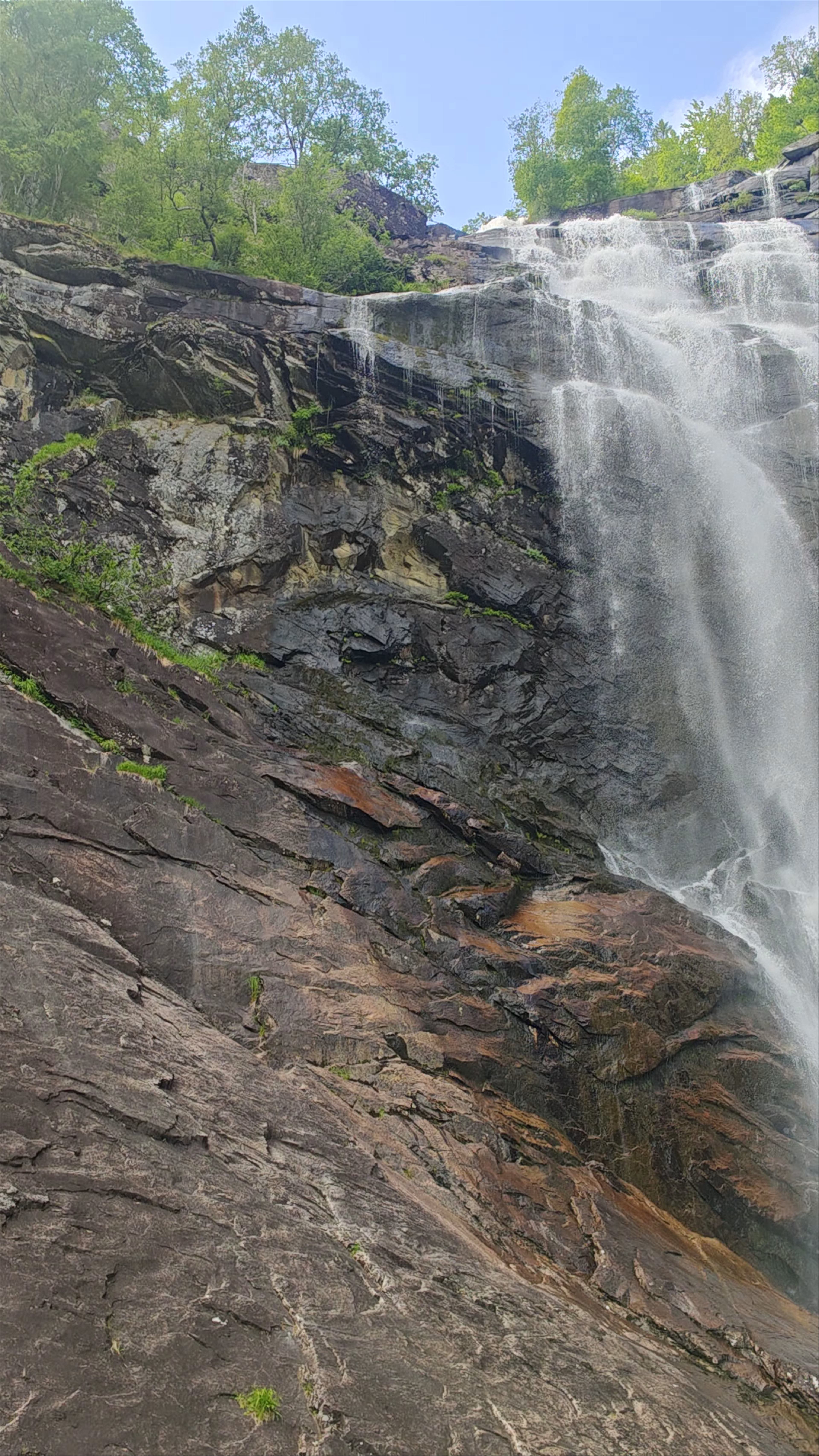 Skjervsfossen Waterfall