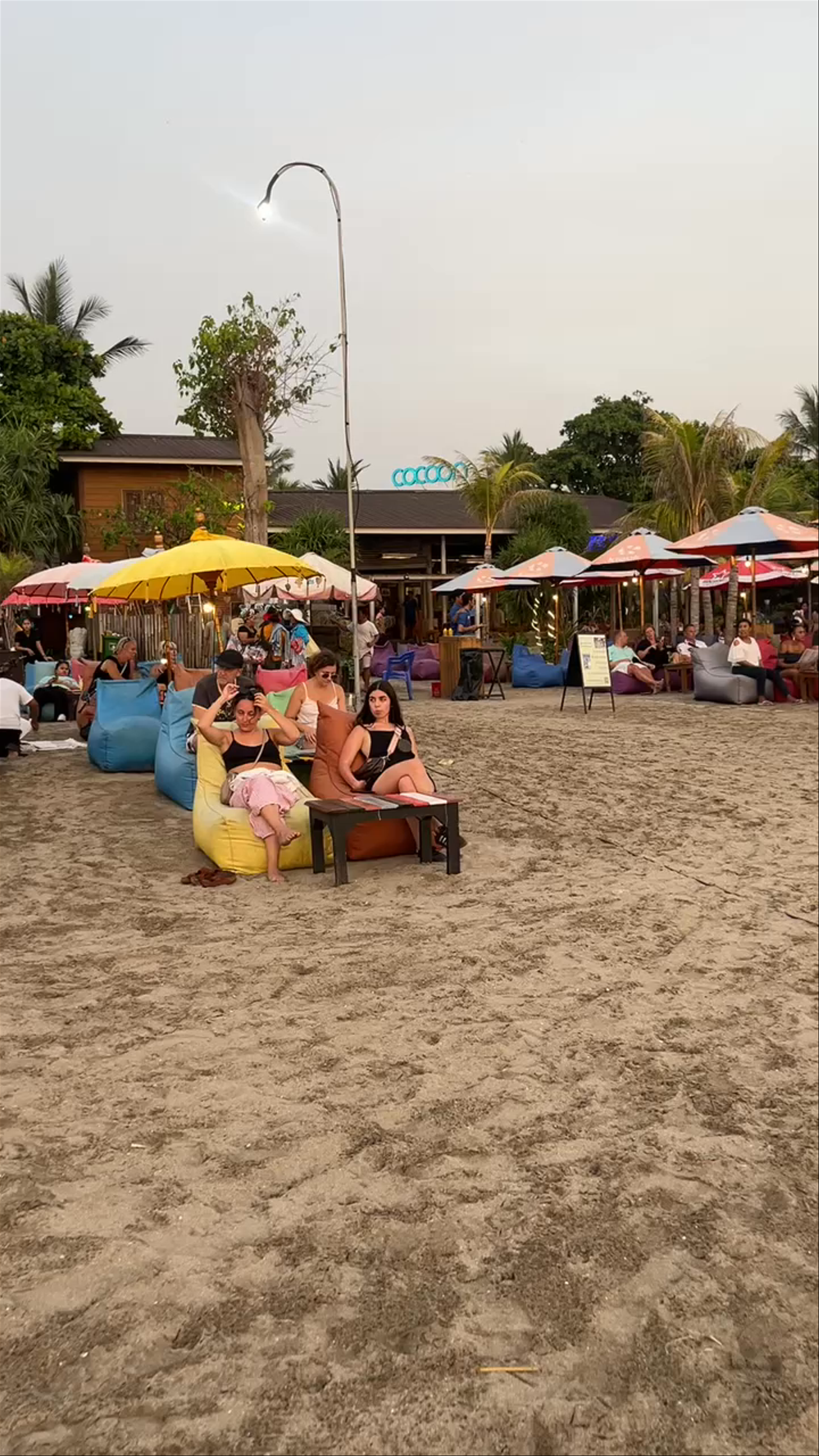 The Sand Beach Bar & Restaurant: Sunset Vibes in Seminyak, Bali