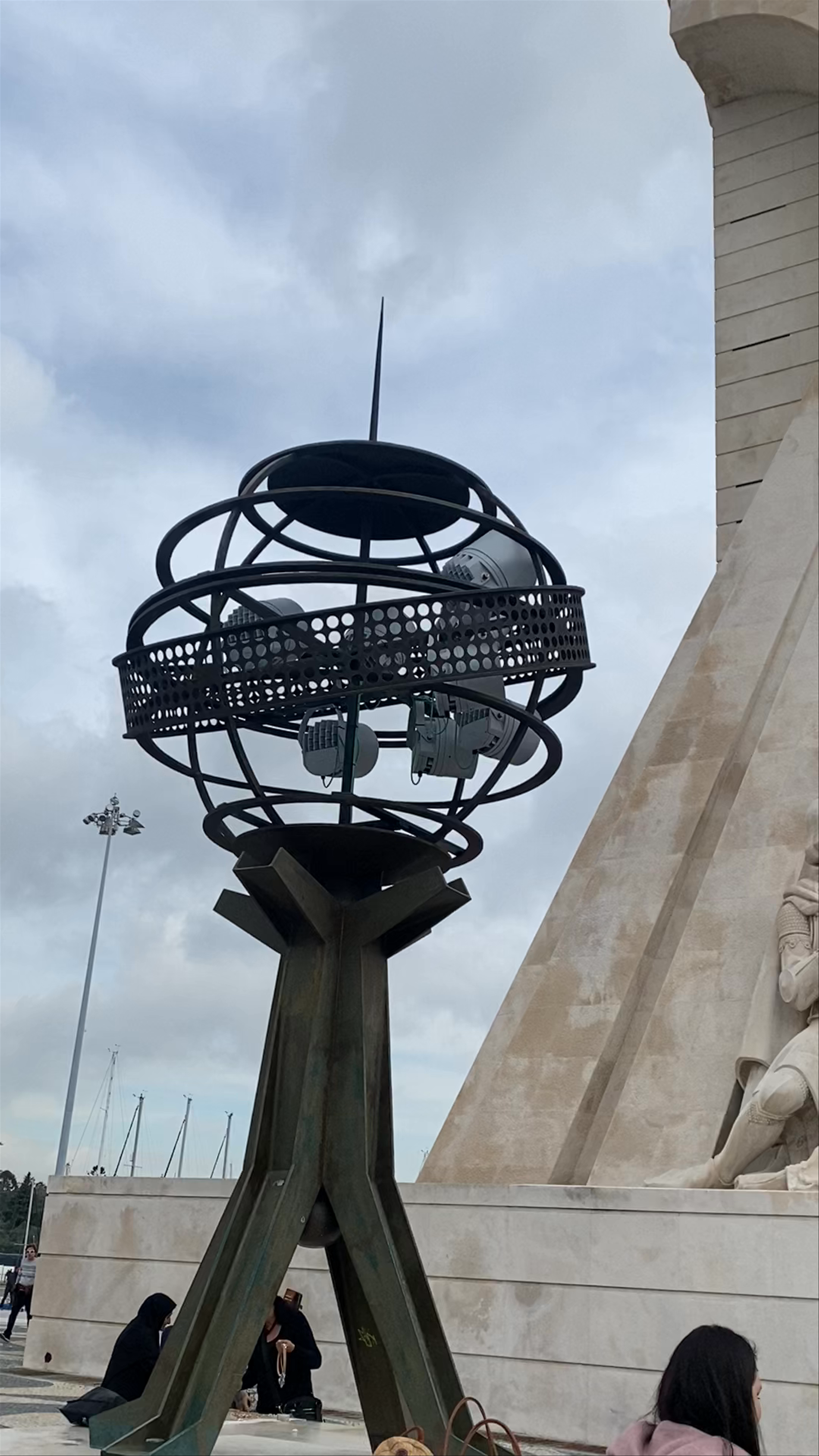 Monumento a los Descubrimientos: Lisbon's Epic Tribute to the Age of Discovery