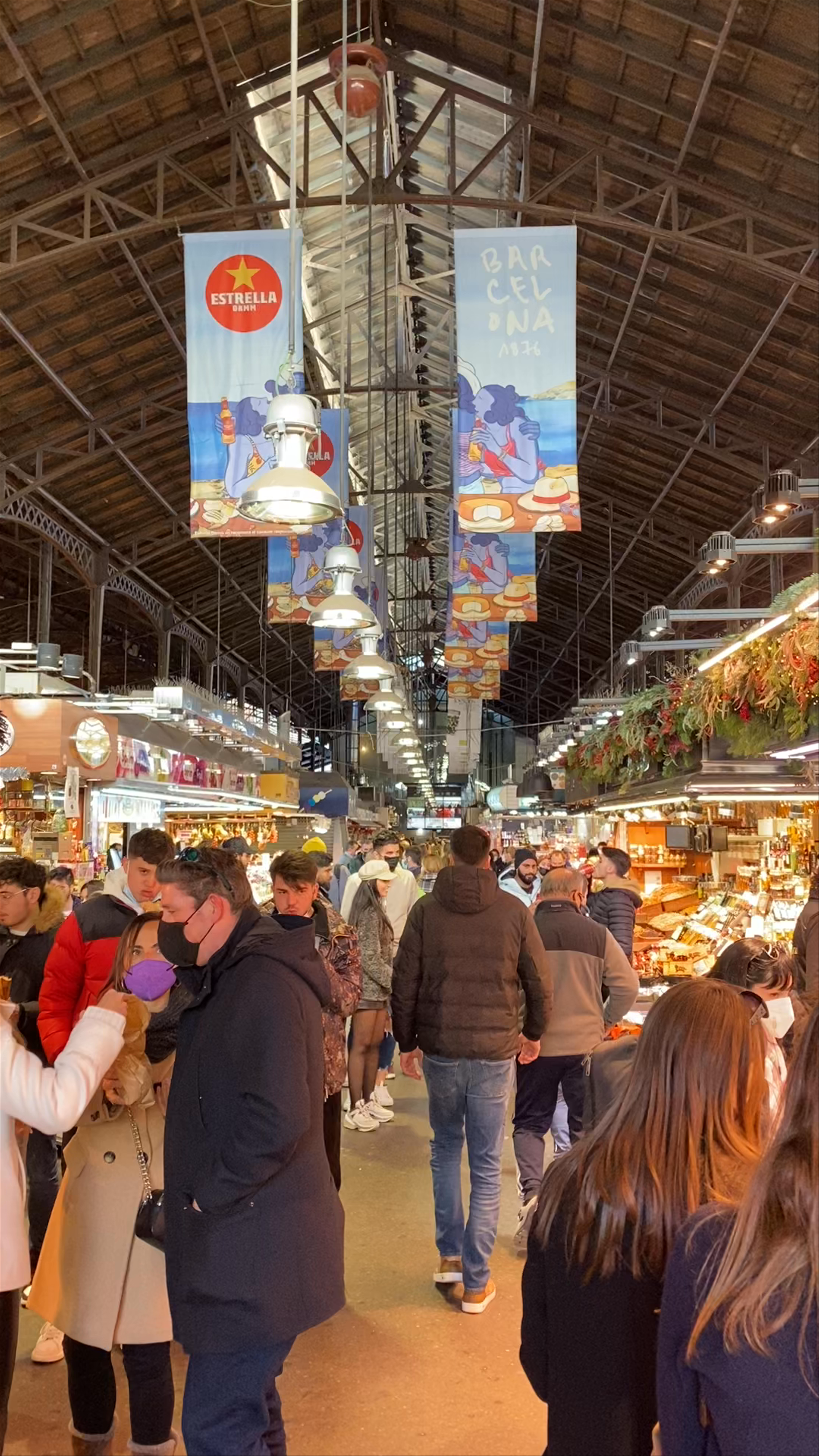Mercado de La Boqueria: Vibrant Flavors of Barcelona