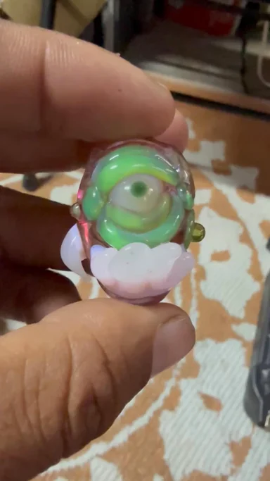 Preview pic of Slime Glass 710 Pineal Head Pendant
