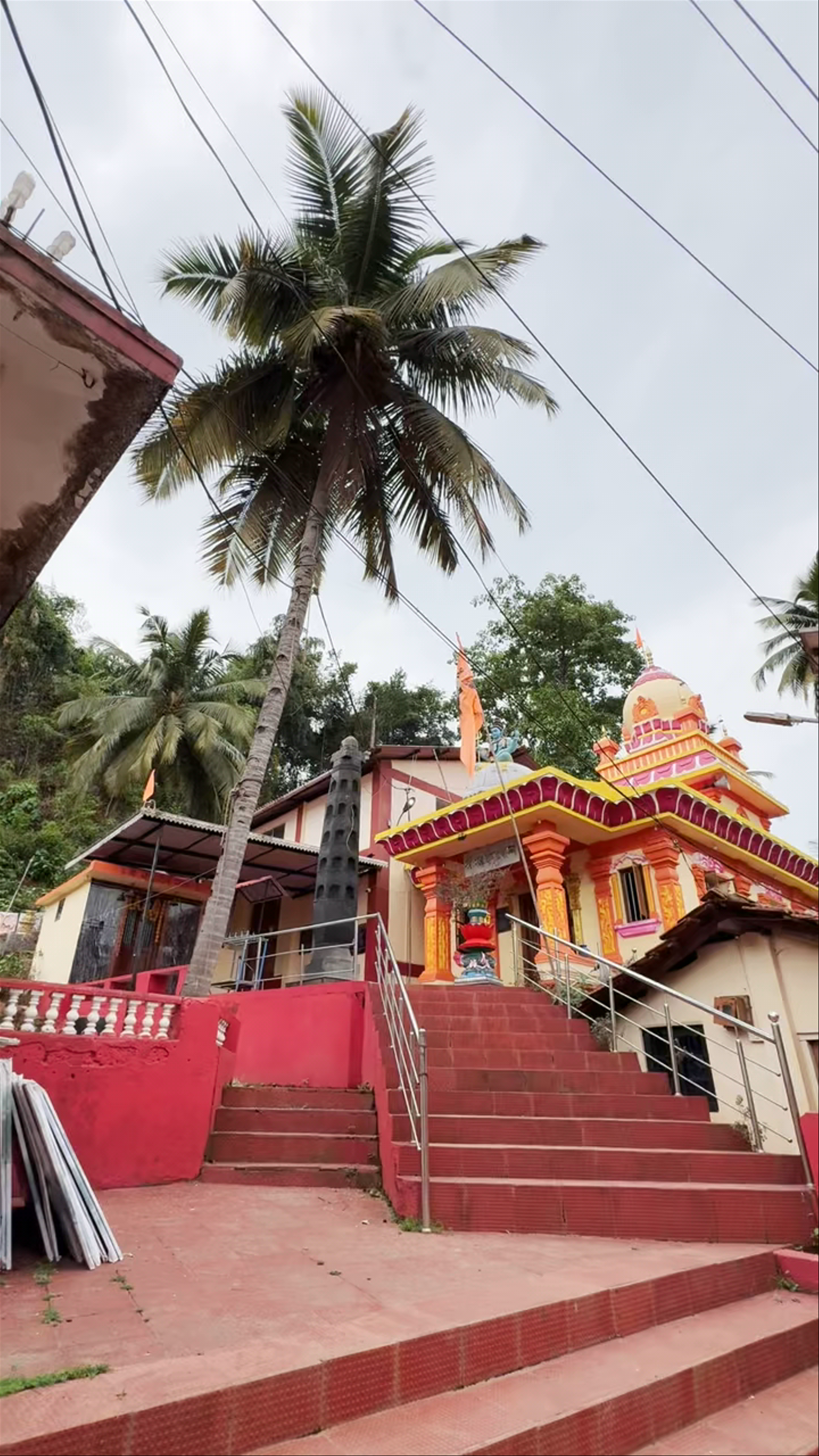 Shri Mahadev Temple