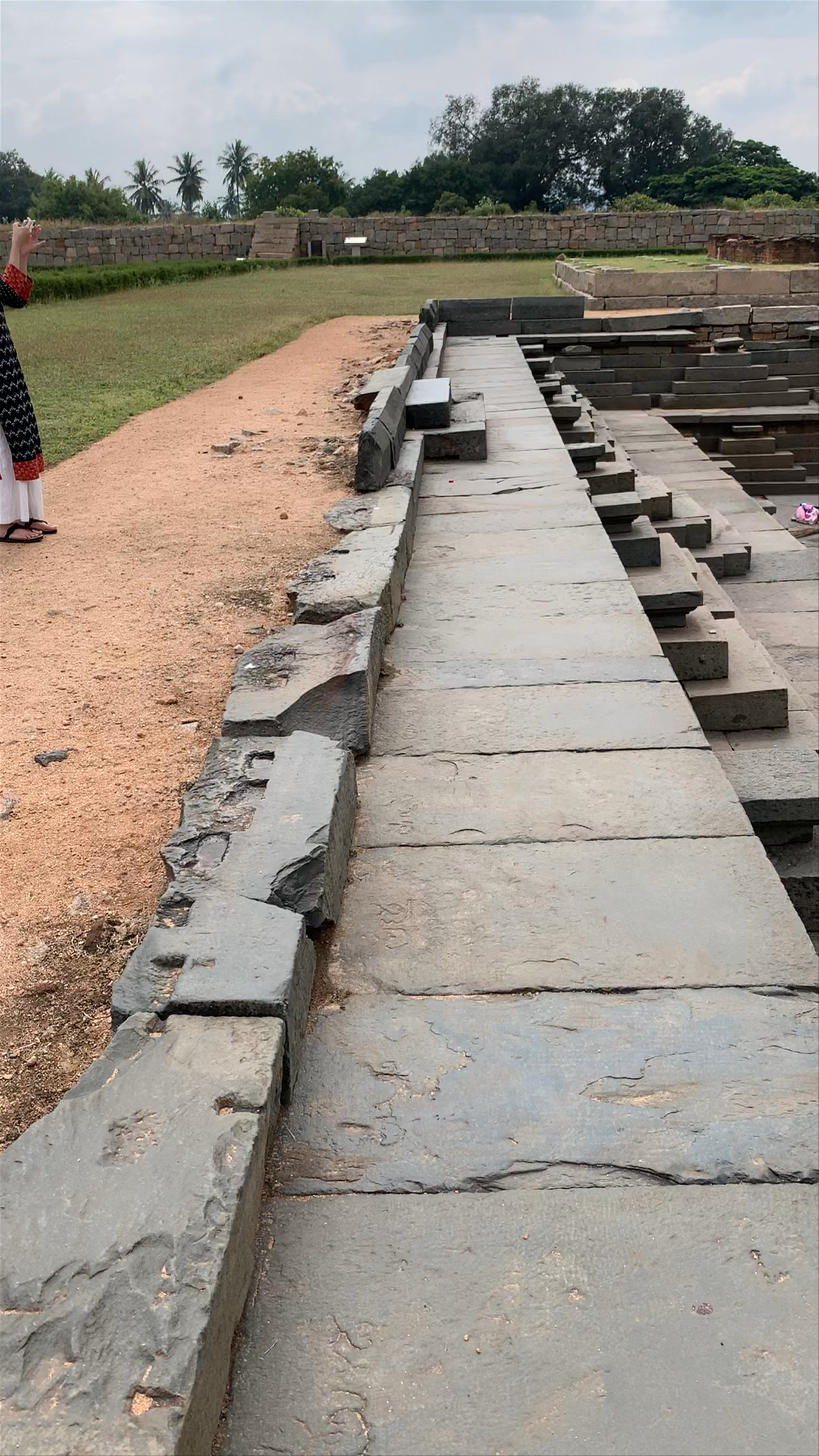 Hale Kalyani - Hampi