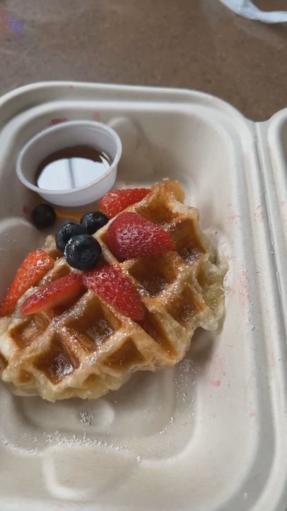 Kai Fresh - Berry croffle, mango cream cheese croffle, Waikiki açaí bowl, Nutella açaí bowl - Coffee & Tea Near Me - Honolulu, Hawaii