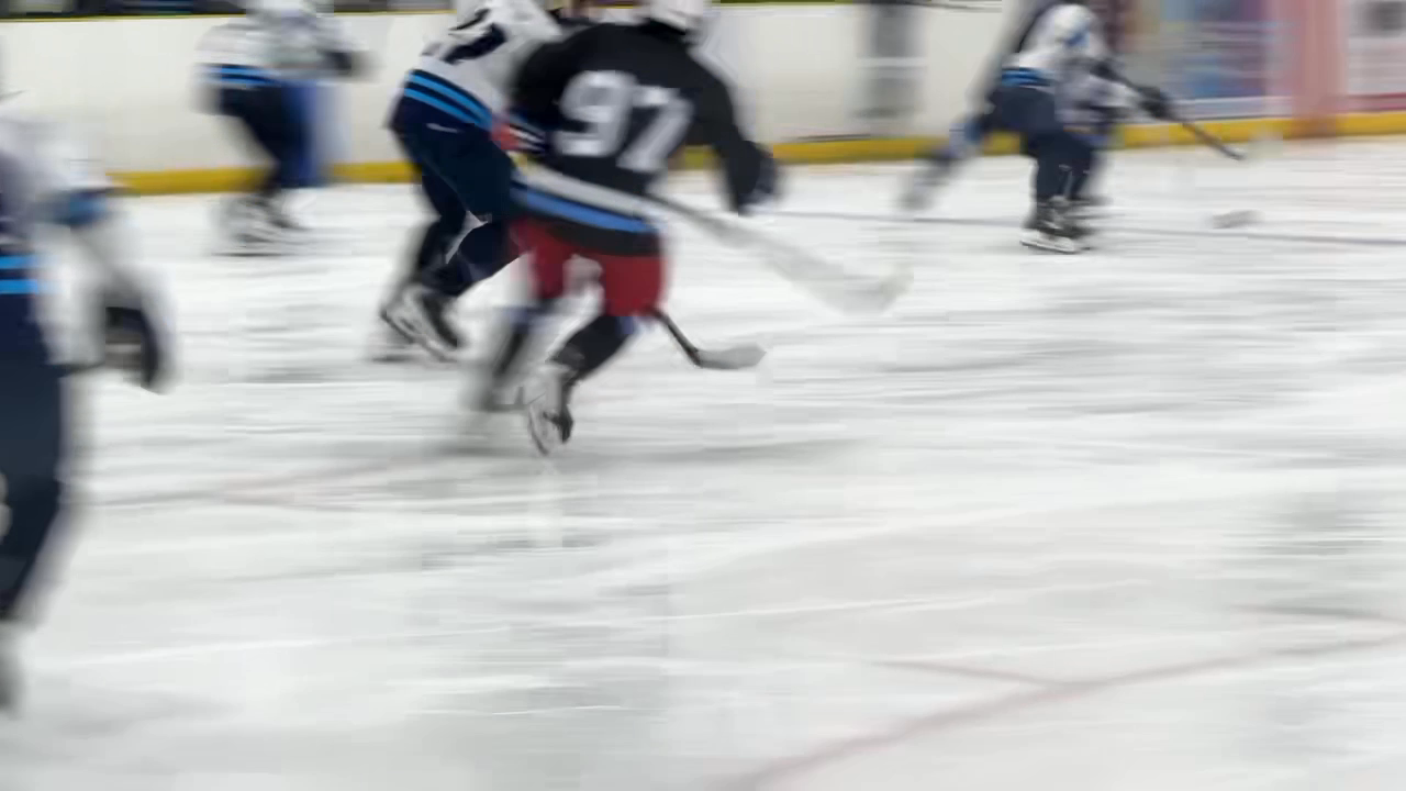 Taylor Farquhar #21 goal