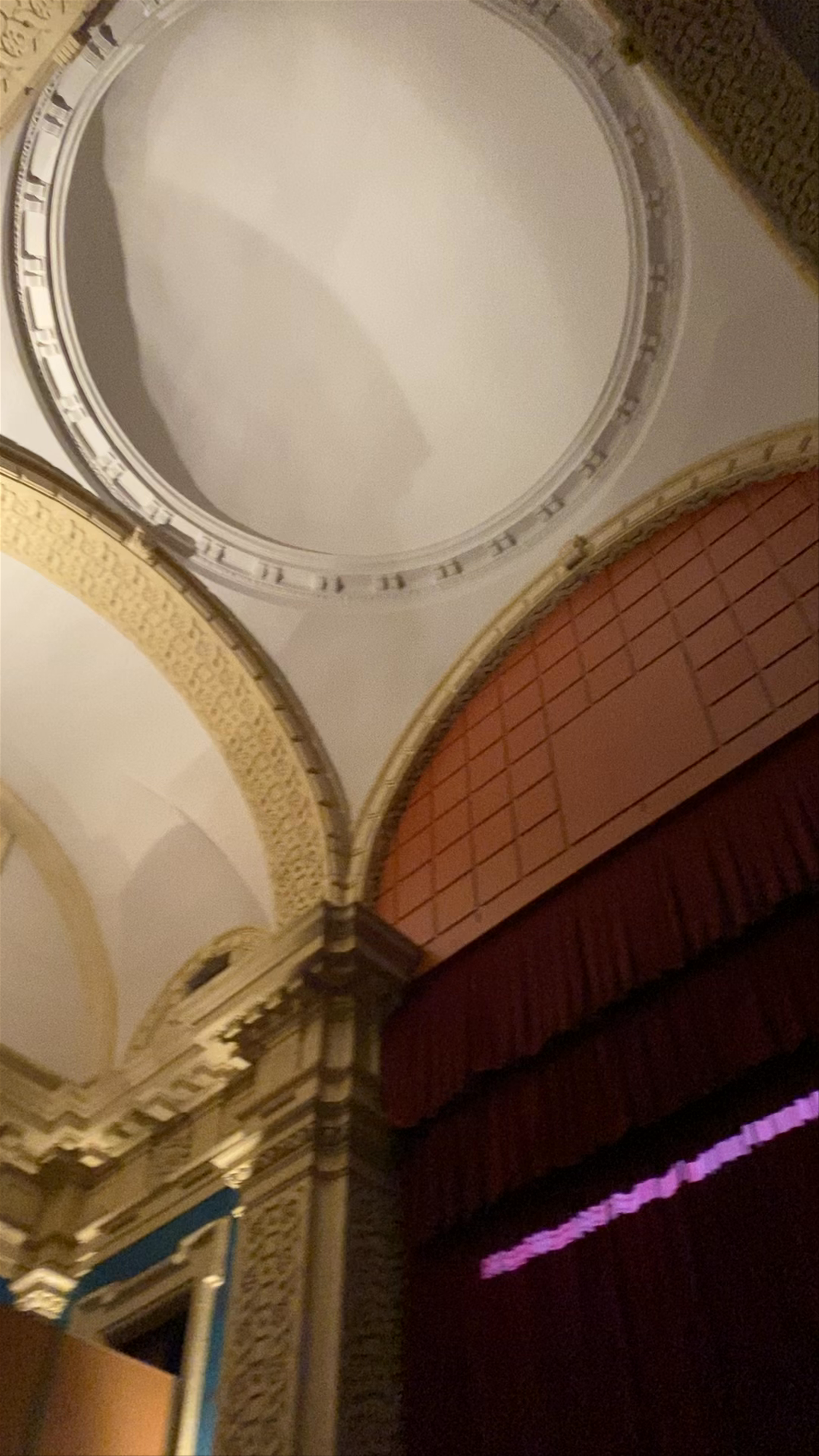 Sala Compañía
