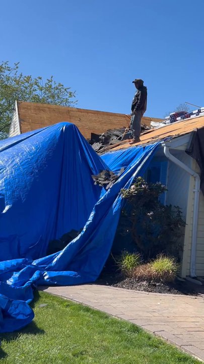 Valor Roofing - Roofing Near Me - Sayville, New York