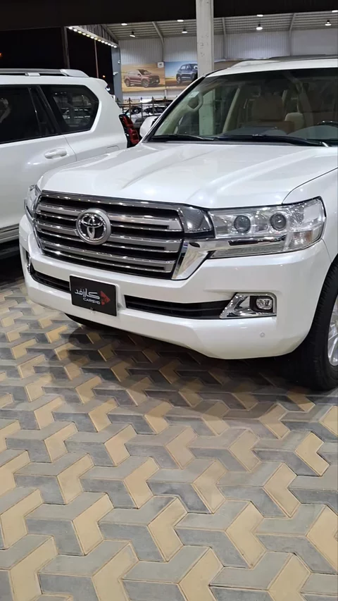 تويوتا لاندكروزر GXR 2019