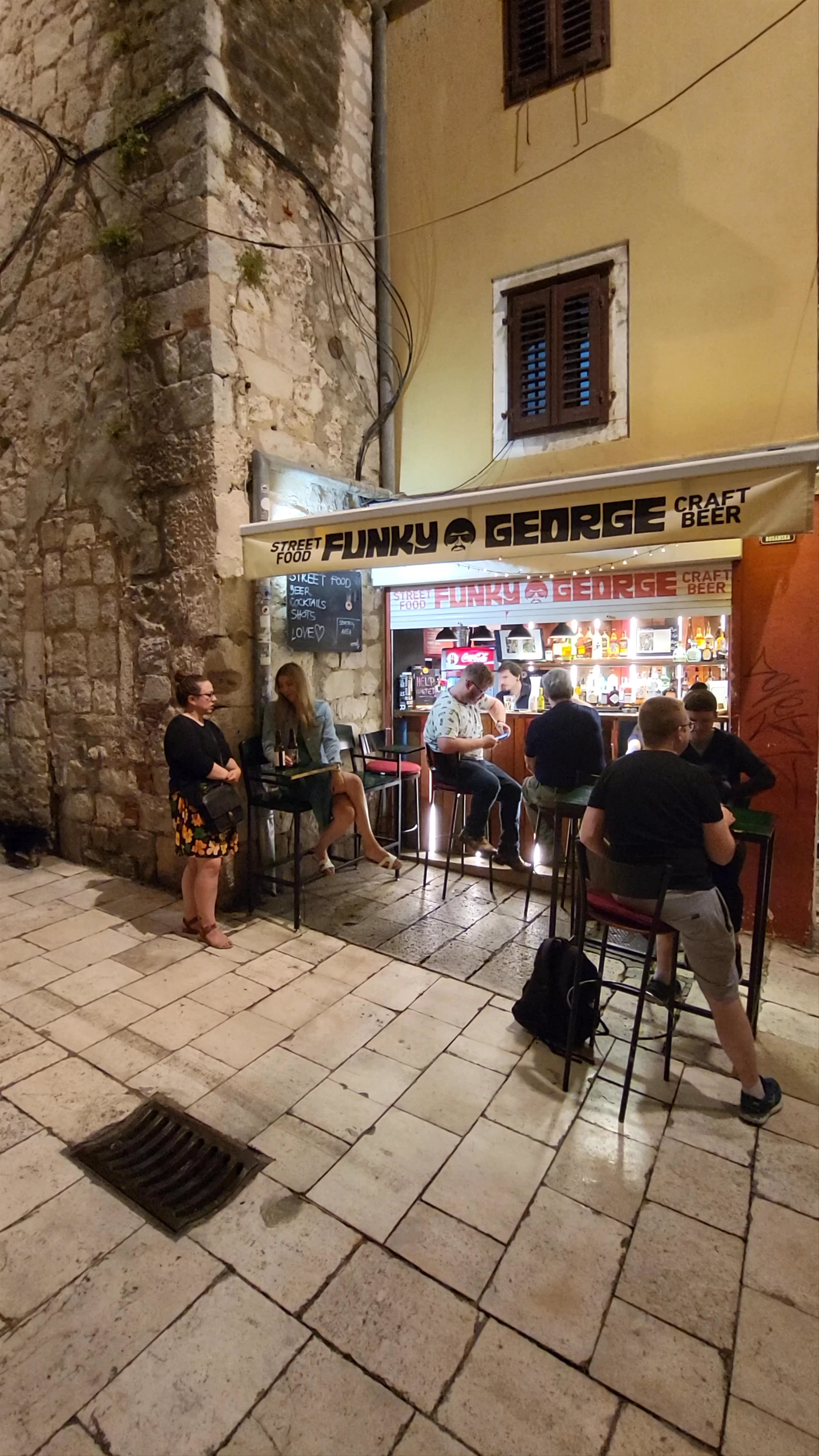Funky George, Ulica Majstora Jurja