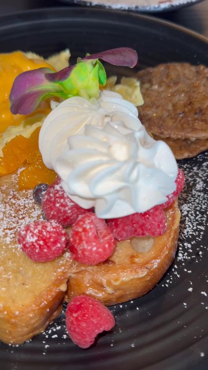 Vanessa's Coffee Shop - Breakfast & Brunch Near Me - Orlando, Florida
