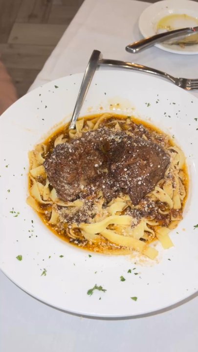 Robert's Scratch Kitchen - New American Near Me - Totowa, New Jersey