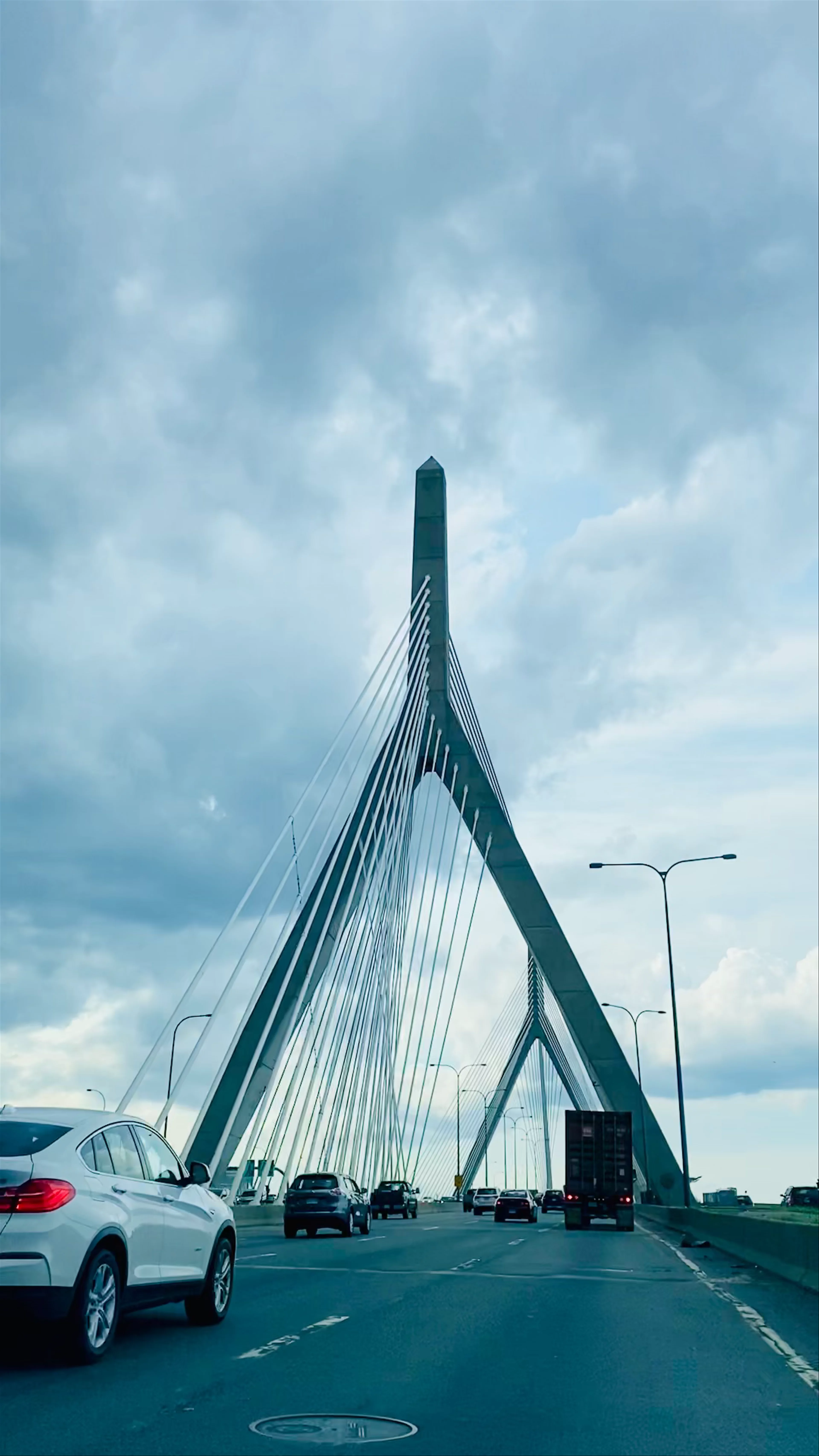 Leonard P. Zakim Bunker Hill Memorial Bridge, Interstate 93, Boston, MA, USA