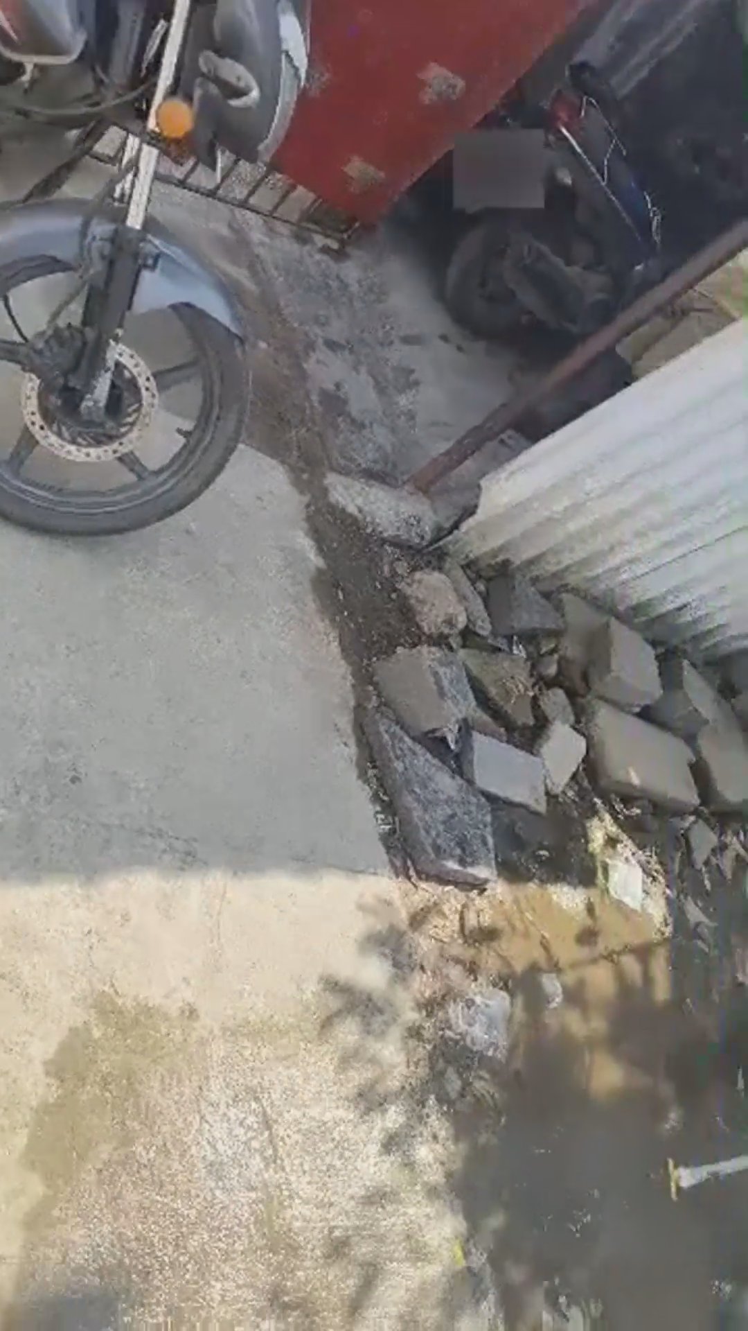 Walk-around video thumbnail