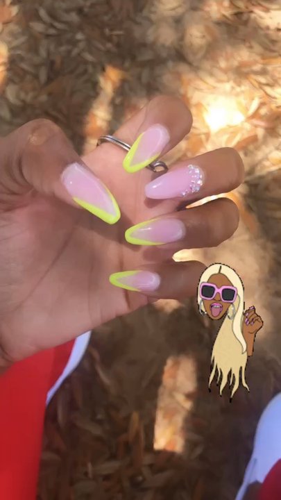 Lovely Nails - Thanks Tran - Nail Salons Near Me - Pensacola, Florida