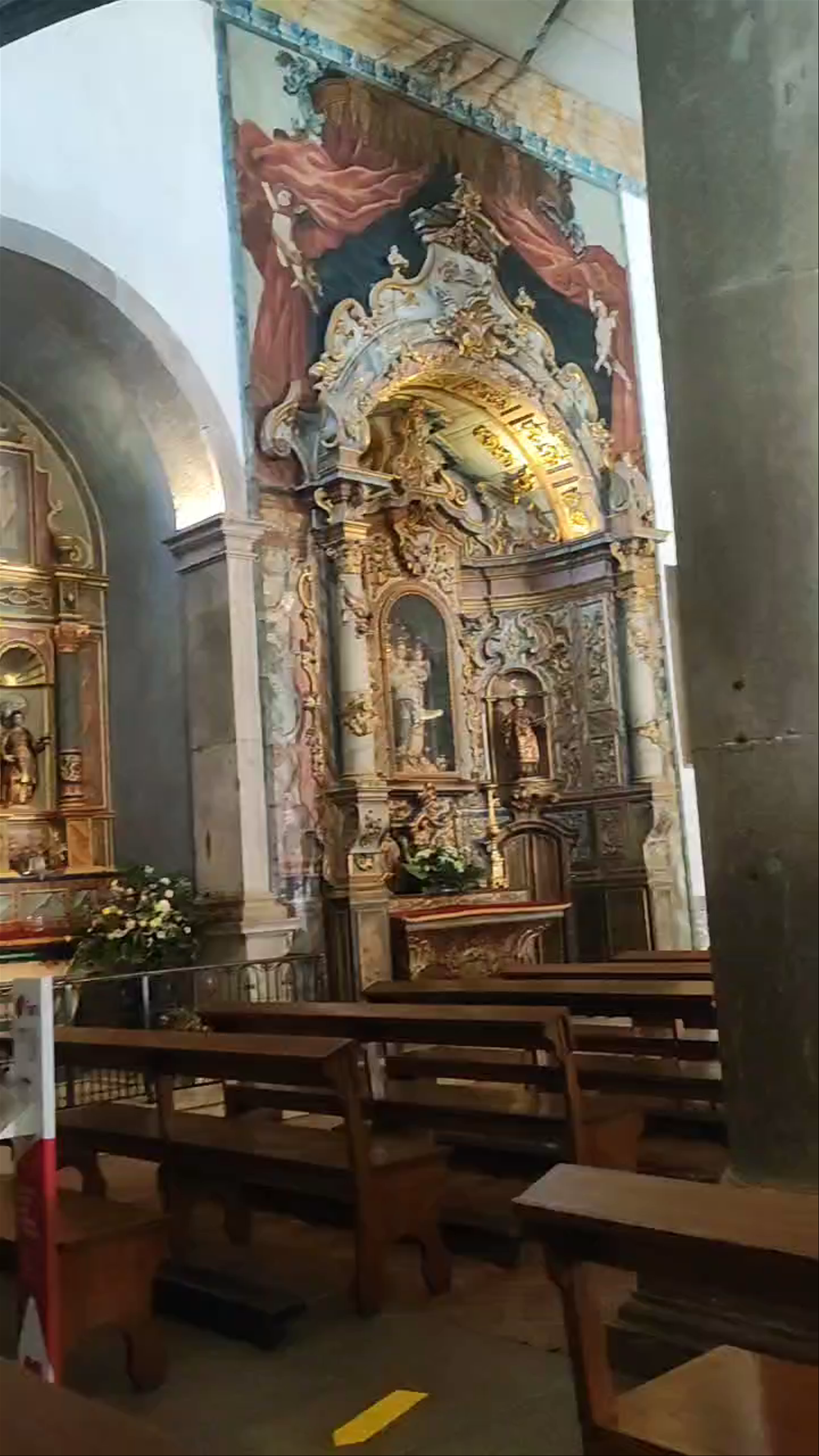 Igreja de São Pedro: Baroque Splendor in Faro, Portugal