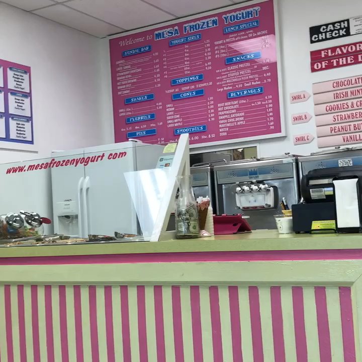 Mesa Frozen Yogurt - Inside - Ice Cream & Frozen Yogurt Near Me - Mesa, Arizona