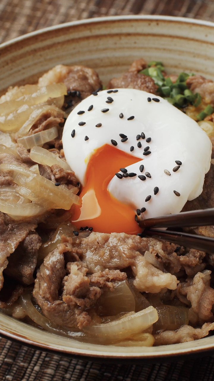 これは飯テロ
🎥 宇航 钱 · Pexels
#グルメ #和食 #飯テロ #japanesefood #foodie