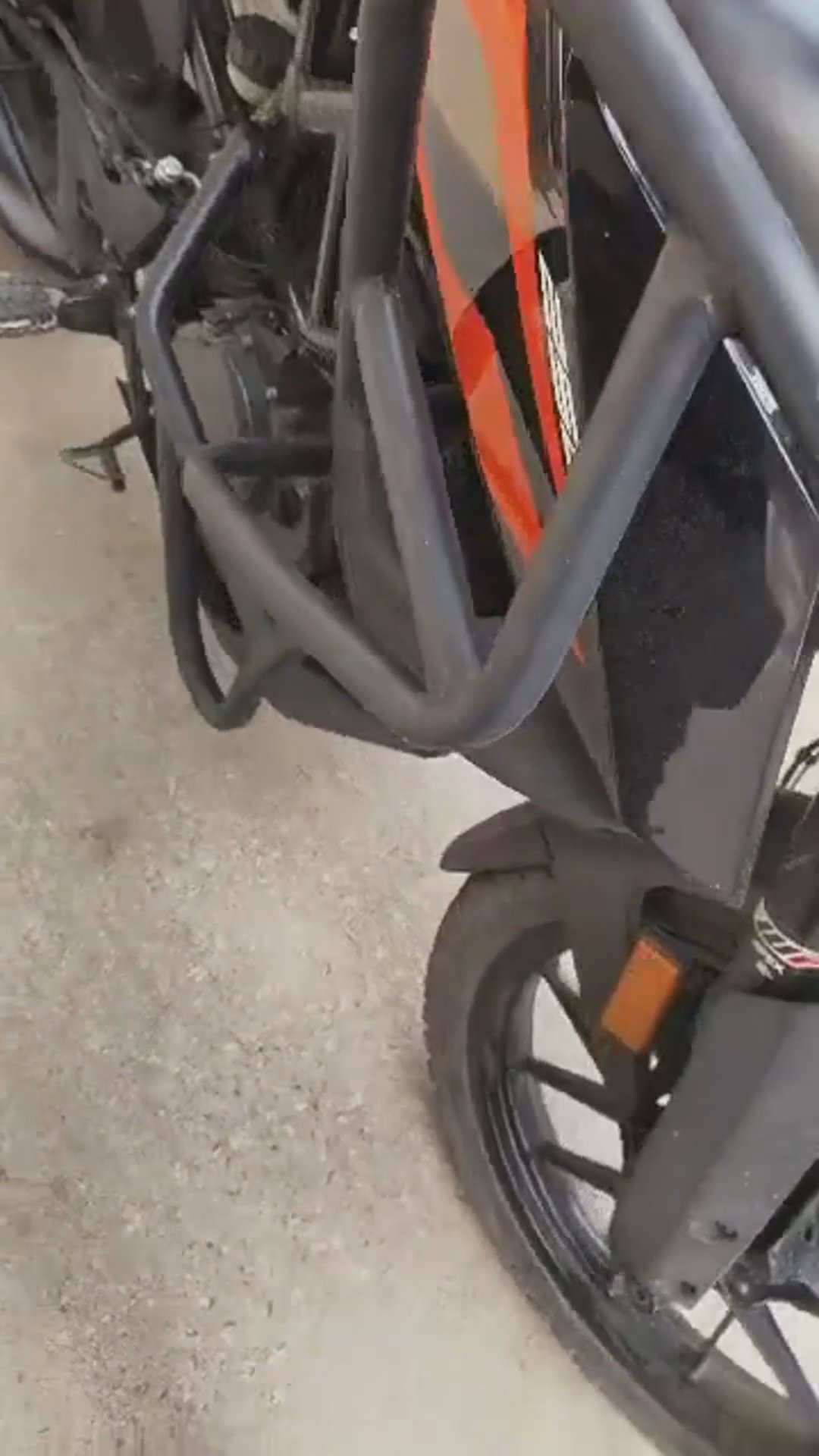 Walk-around video thumbnail