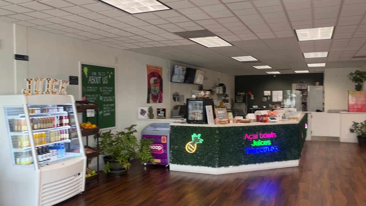 Jugo Boss - Inside - Juice Bars & Smoothies Near Me - Lighthouse Point, Florida
