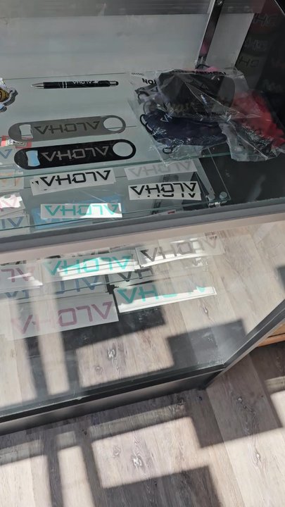 VH07V - I can't decide... - Accessories Near Me - Aiea, Hawaii