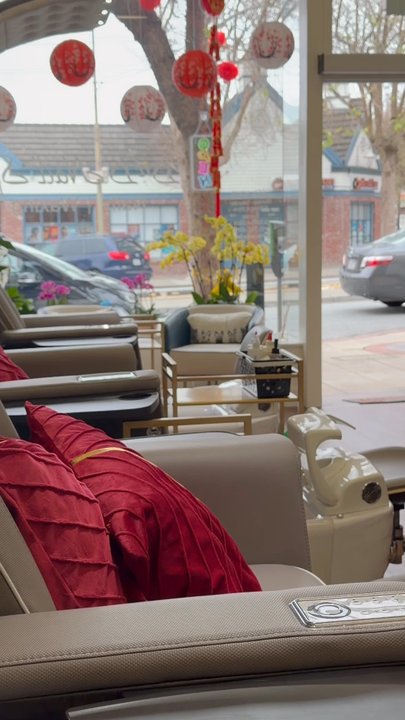 DND Nail Spa - Gorgeous orchid - Nail Salons Near Me - San Francisco, California