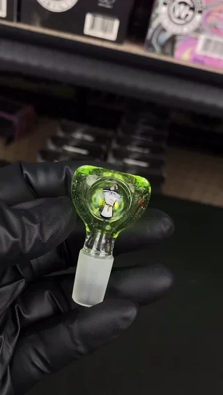 Preview pic of 14mm Single Hole Bowl Slide by Keys Glass
