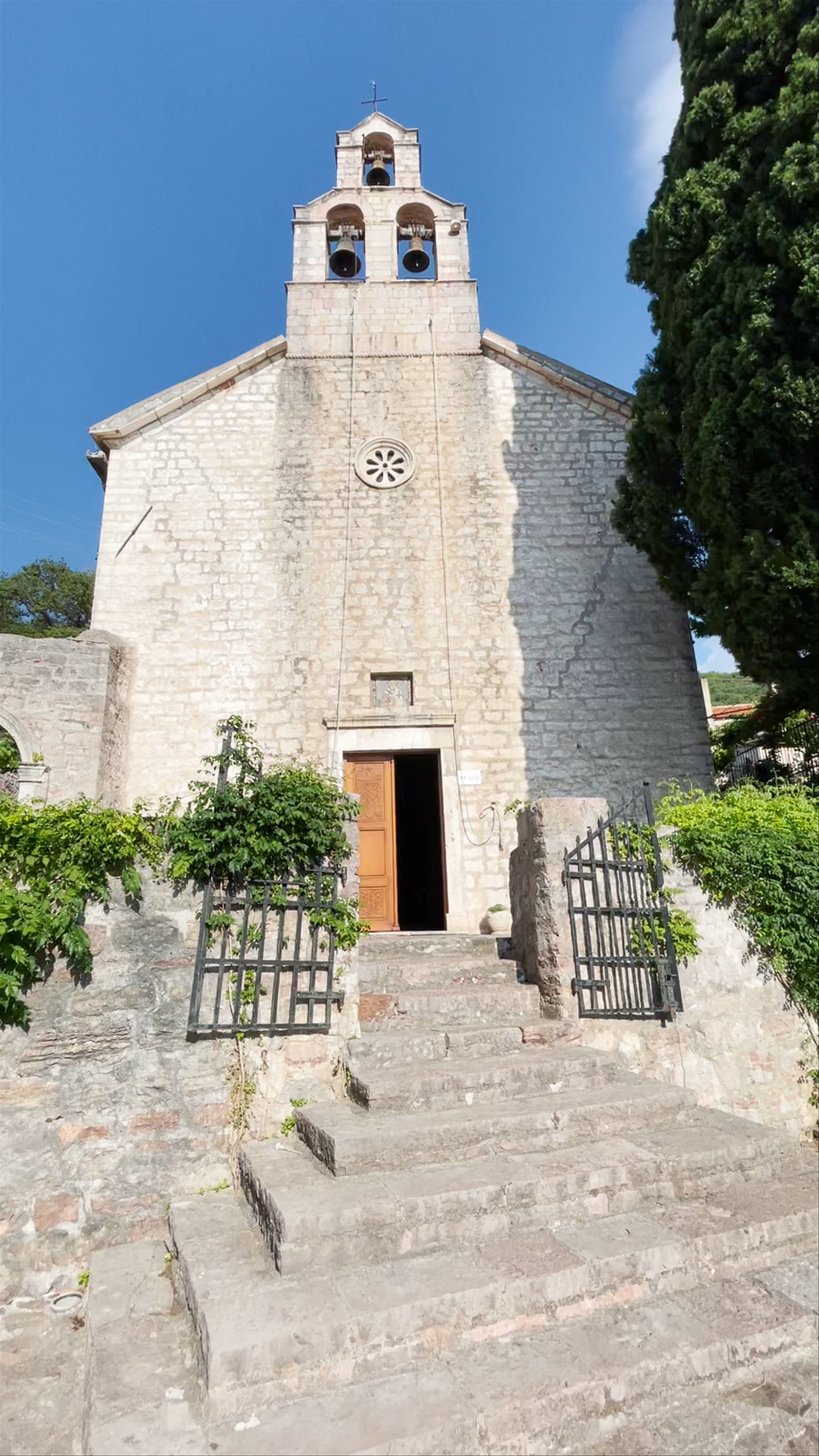 Praskvica Monastery: Timeless Spiritual Sanctuary in Pržno, Montenegro