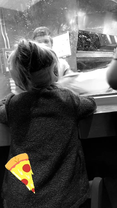 Dewey's Pizza - Pizza viewer for the kiddos! - Pizza Near Me - Cincinnati, Ohio