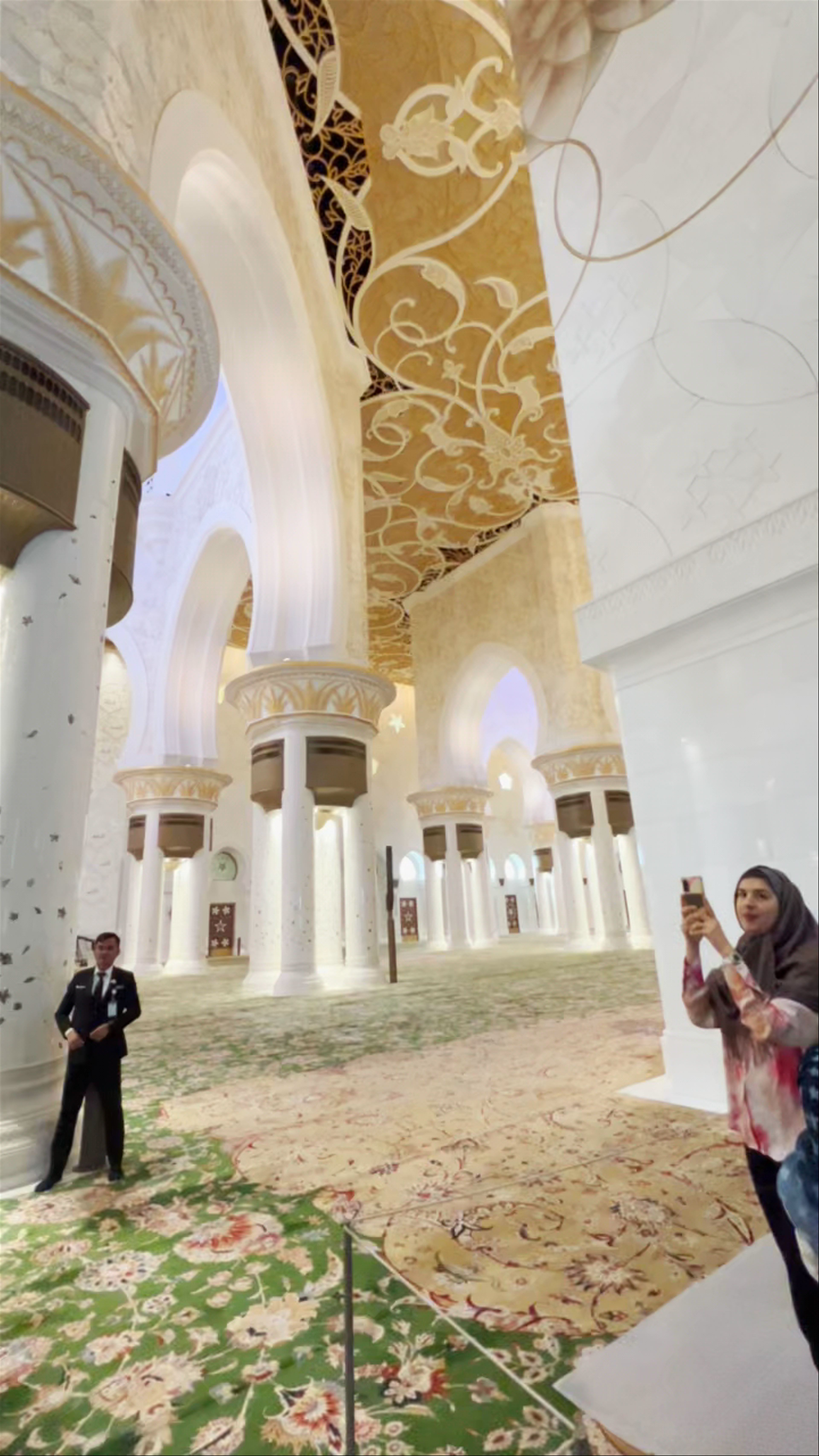 Mosque Of Sheikh Zayed Bin Sultan the First - شارع - 9 - Abu Dhabi - United Arab Emirates