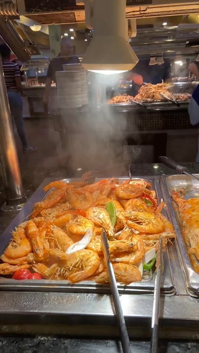 Asian Buffet - Smoking hot salt & pepper shrimp, baked salmon and cheese mussle - Chinese Near Me - Killeen, Texas