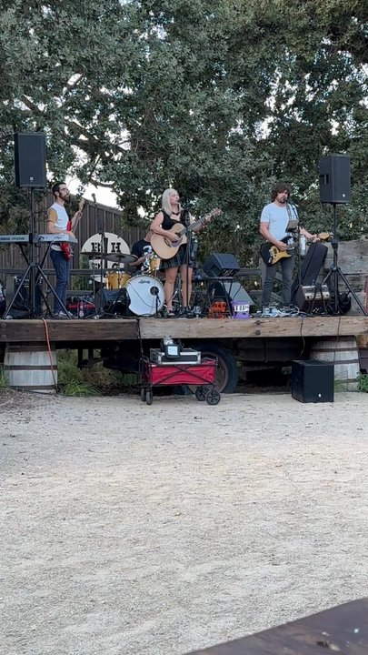 BarrelHouse Brewing Co - Fun time listening to live music! - Breweries Near Me - Paso Robles, California
