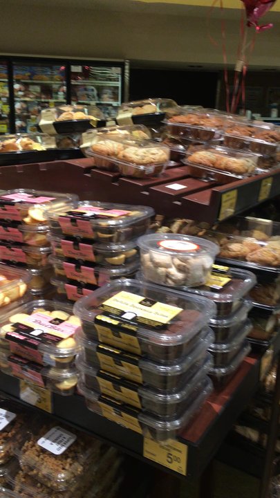 Vons - Grocery Near Me - Tarzana, California