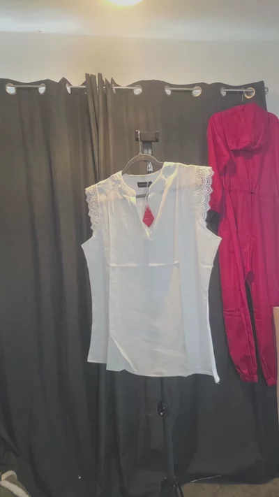 Sleeveless Blouse - L - Brand New