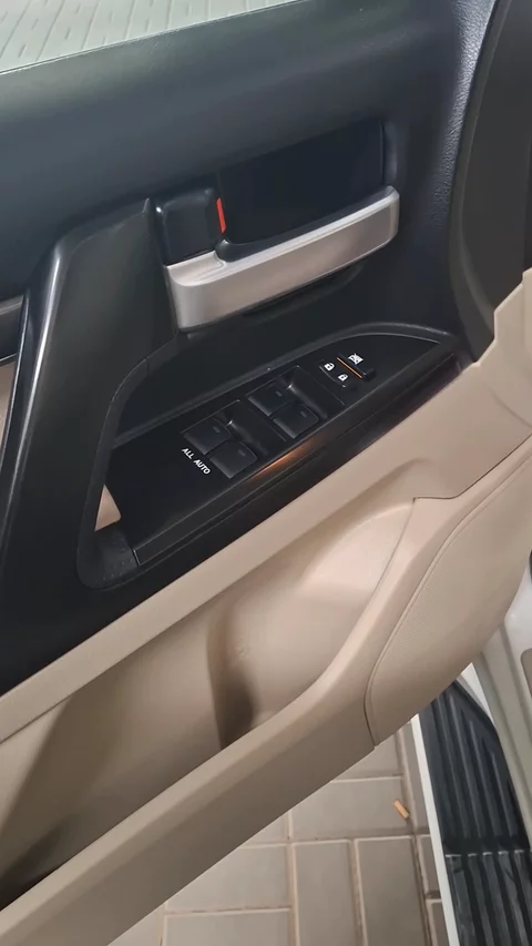 تويوتا لاندكروزر GXR 2020