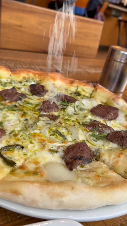 California Pizza Kitchen - Pizza Near Me - Aiea, Hawaii