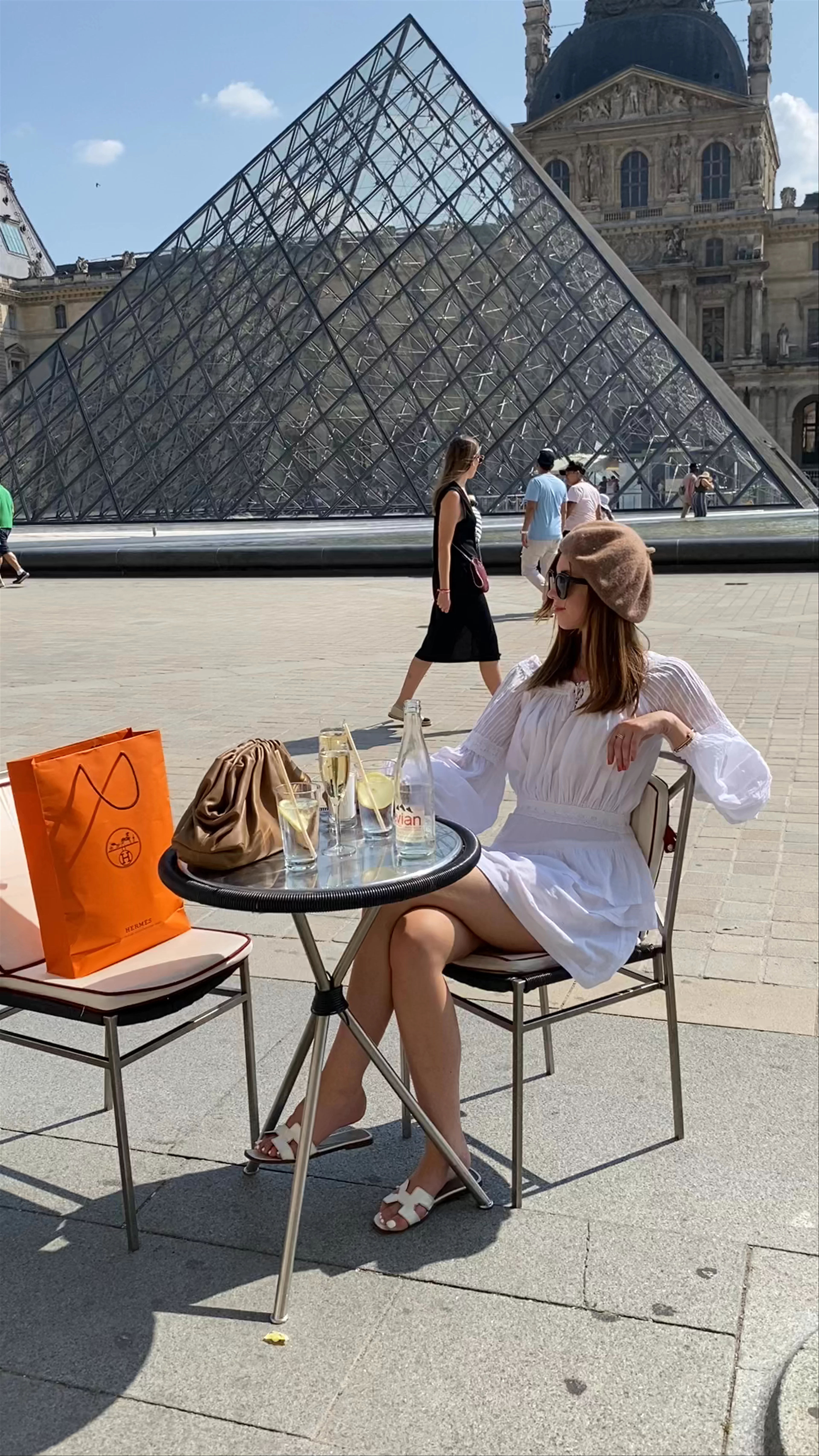 Le Café Marly, Rue de Rivoli, Paris, France