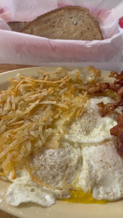 Baker's Restaurant - Bacon & Eggs - American Near Me - Jacksonville, North Carolina